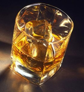 Алкохолът не решава проблемите със съня