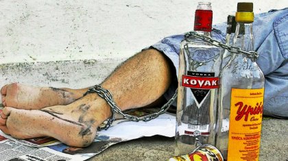 Какво да направите, за да спасите възрастните хора от алкохолизъм?