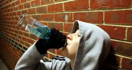 Алкохолът влияе върху метаболизма и мозъка на подрастващите