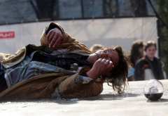 Най-лесно се отказва алкохол с приятел до теб