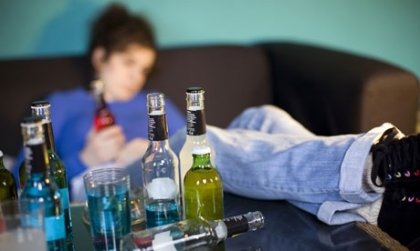 Защо хората стават зависими към алкохола?