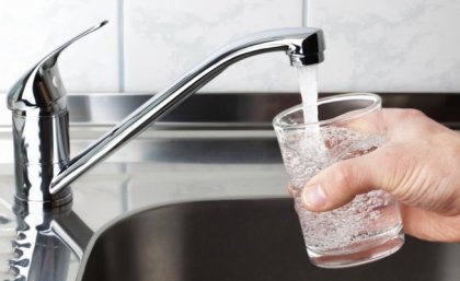 Зависимите от алкохола трябва да пият повече вода