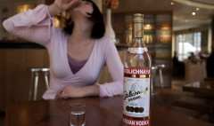 Стресът провокира провокира проблеми с алкохола