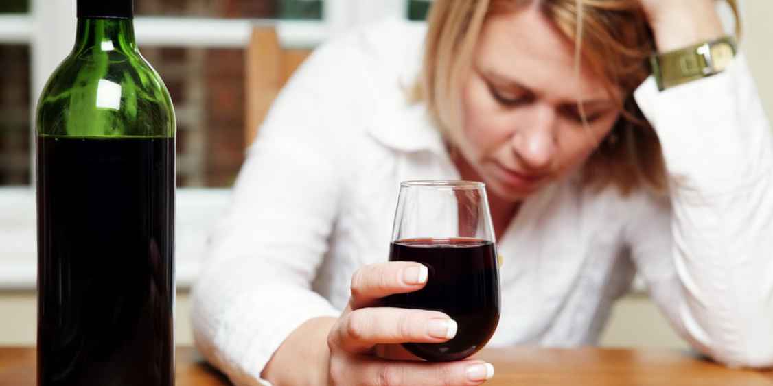 woman-drink-alcohol.jpg