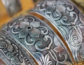 Среброто носи спокойствие на зависимите от алкохола