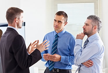 Как да задържите вниманието на вашия събеседник?